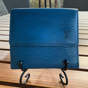 Louis Vuitton blue epi snap wallet EUC M63485
